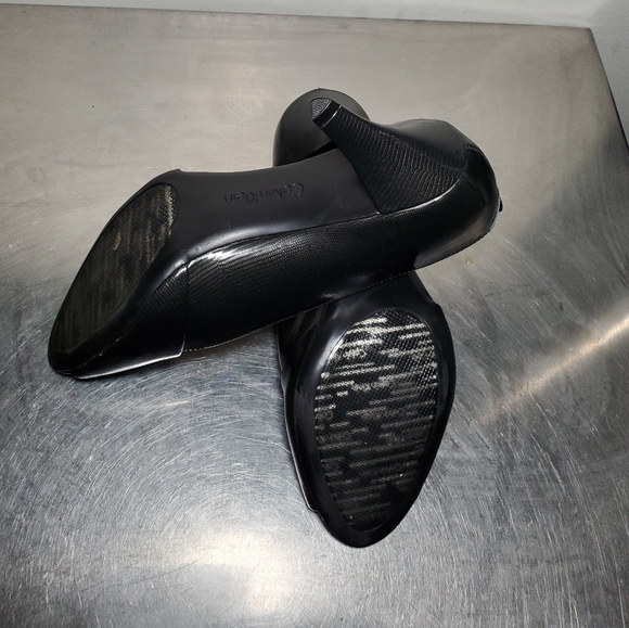 Calvin Klein 2'5" open toe shoes - Picture 4 of 7